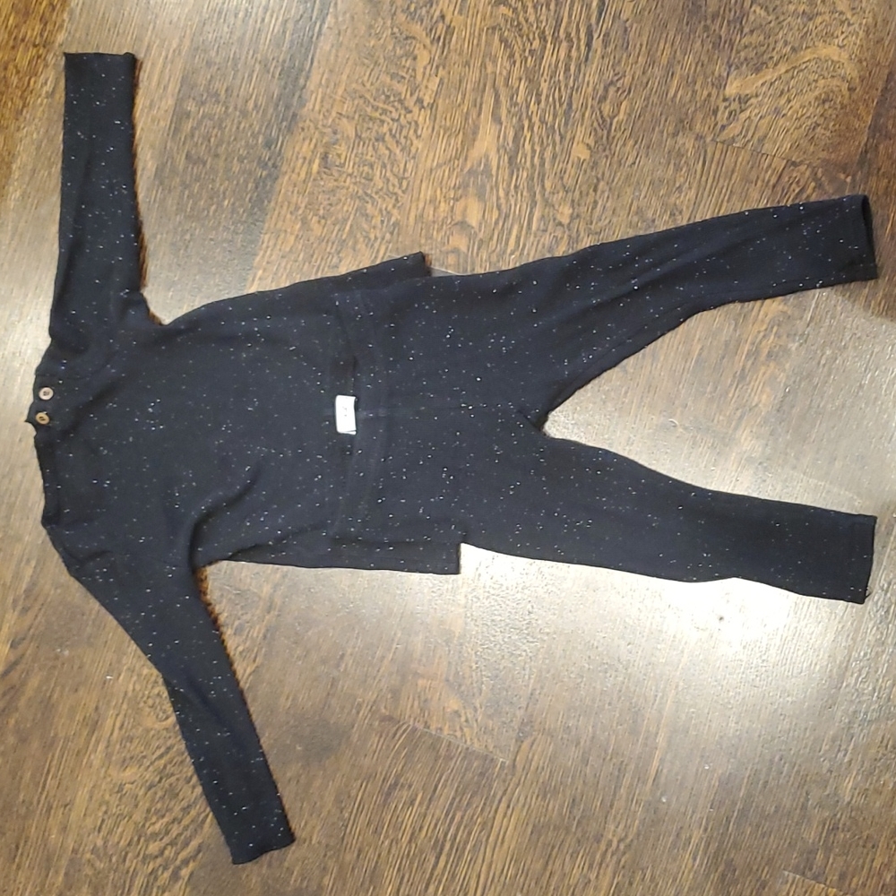 Bundle 4 outfits 24M/ 2T stretched cotton 2 piece